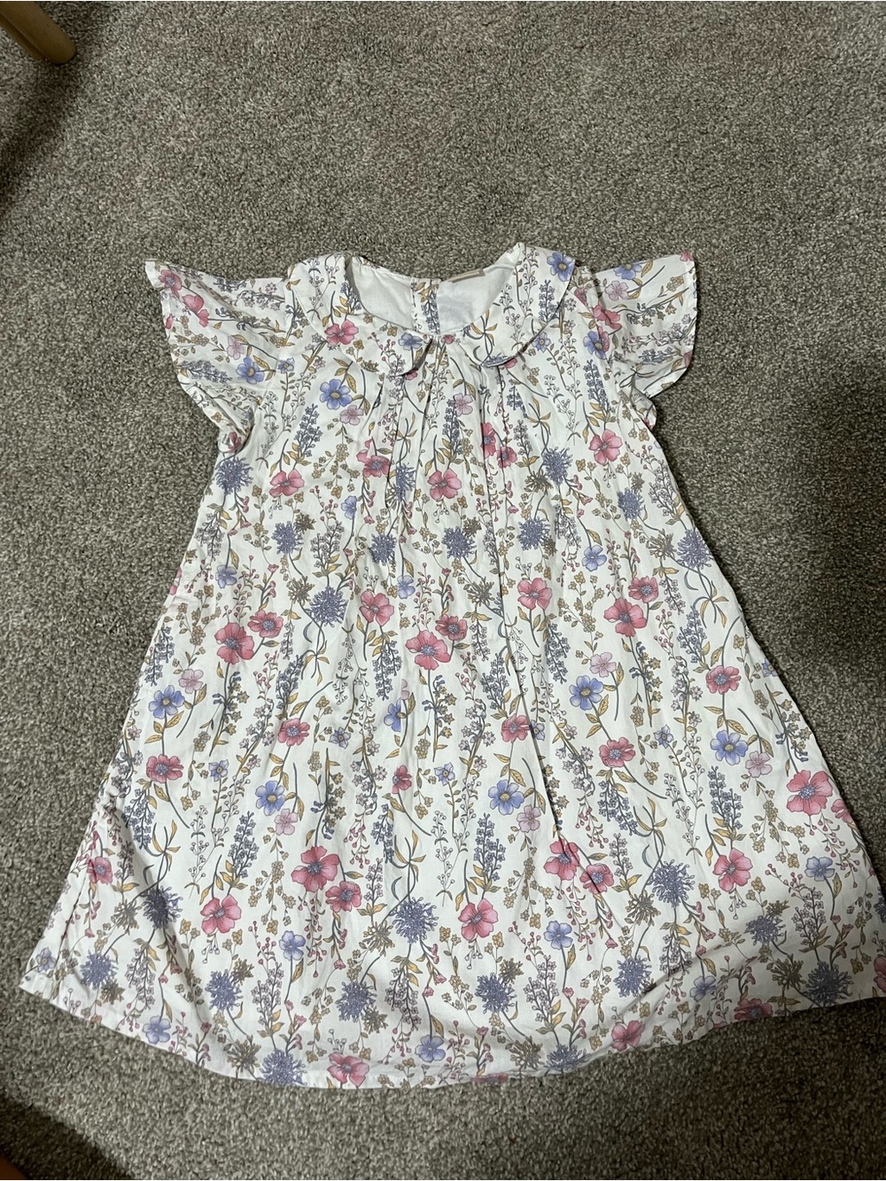 Girls dress